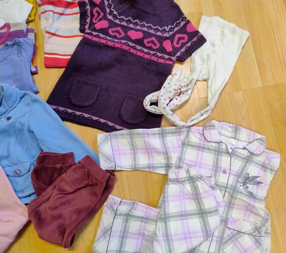 Mädchen Kleidung Langarmshirts, Westen, Hosen 86 / 92 - je 0,50 € in Freisbach