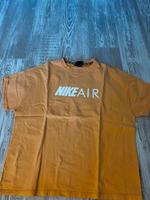 orangenes Nike T-Shirt Niedersachsen - Hambühren Vorschau