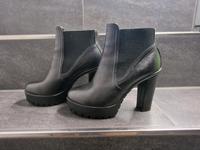 Bullboxer Stiefeletten Gr. 38 Stiefel Boots Zara Buffalo Nordrhein-Westfalen - Marl Vorschau