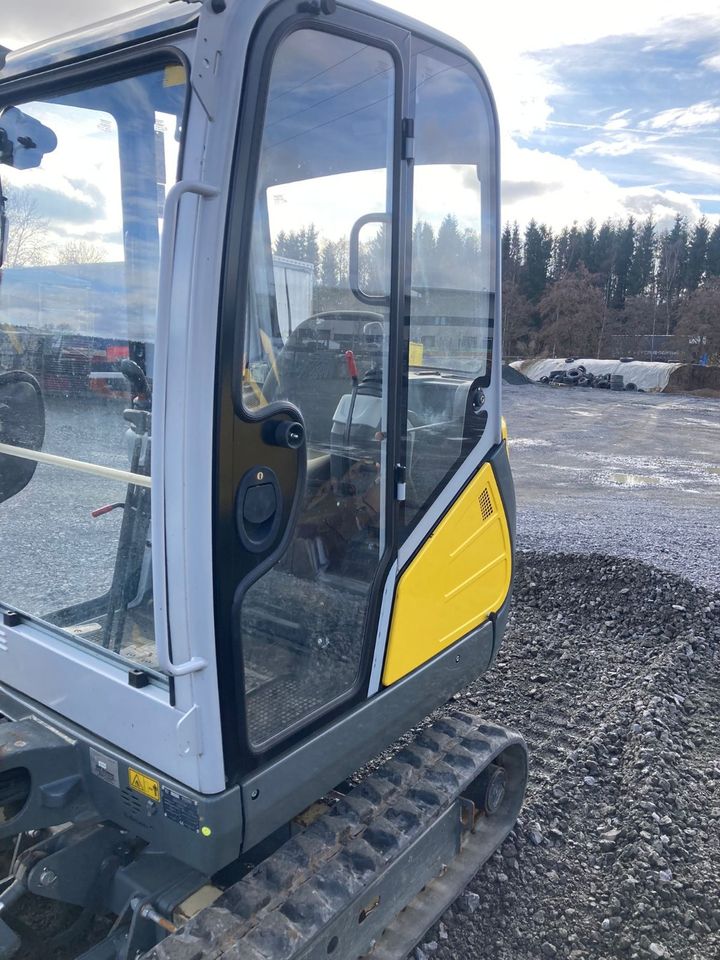 Wacker Neuson ET18 mit schnellwechsler MS01 inkl. Löffelpaket in Hof bei Westerwald