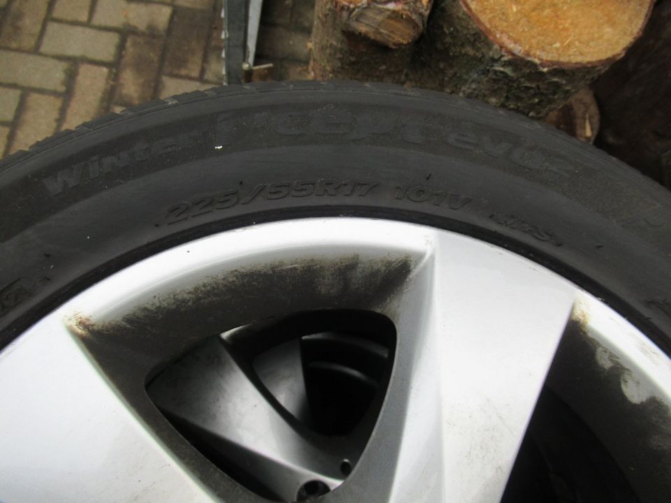 Hankook Allwetterreifen 225/55 R17 101V M+S mit Alufelgen in Fridingen an der Donau