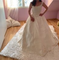 Brautkleid Prinzessin mit Schleppe Bayern - Zirndorf Vorschau