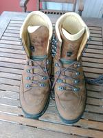 Lowa Trekker 45 Wanderstiefel Düsseldorf - Eller Vorschau