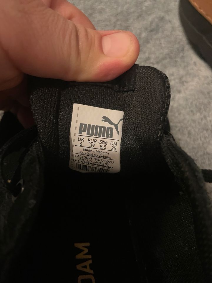 Puma Damen Schuhe Größe 39 in Duisburg