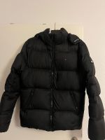 Verkaufe Tommy Hilfiger Winterjacke Baden-Württemberg - Rheinfelden (Baden) Vorschau