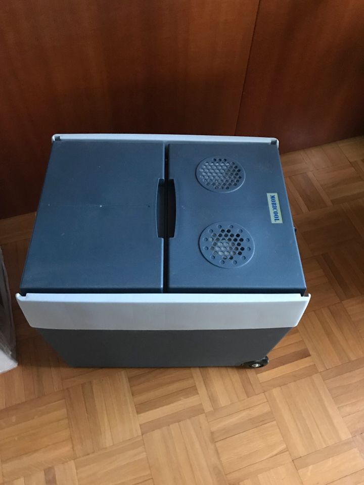 Kühlbox Mobicool W48 AC/DC in Großostheim