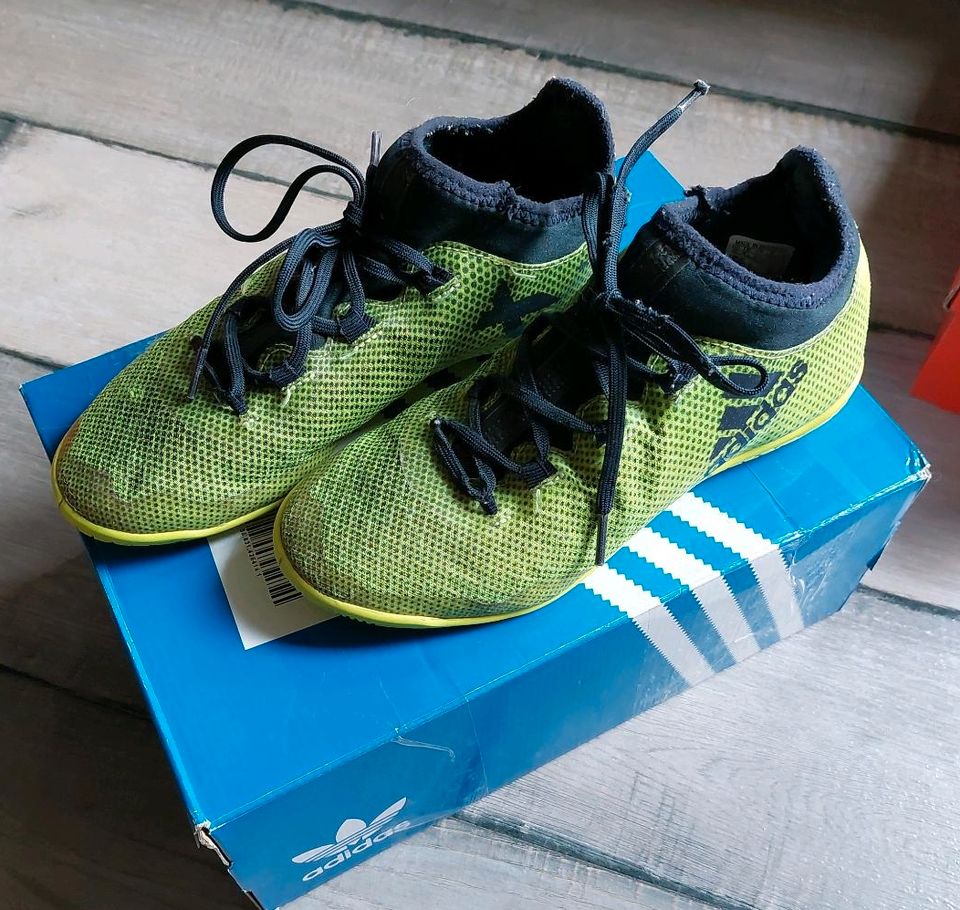 Adidas Sockenschuhe, Fußballschuhe, Hallenschuhe, Gr.37,5 in Thüringen -  Greiz | eBay Kleinanzeigen ist jetzt Kleinanzeigen