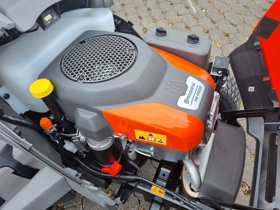 Rasentraktor Aufsitzmäher Husqvarna TC 114 in Schöffengrund