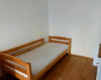 Bett aus holz massiv  2m x0. 9m inkl lattenrost Nürnberg (Mittelfr) - Oststadt Vorschau