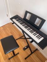 E-Piano inkl. Ständer und Hocker Eimsbüttel - Hamburg Lokstedt Vorschau