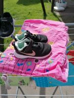 Nike Kinderschuhe Größe 23,5 schwarz Essen - Essen-Kray Vorschau