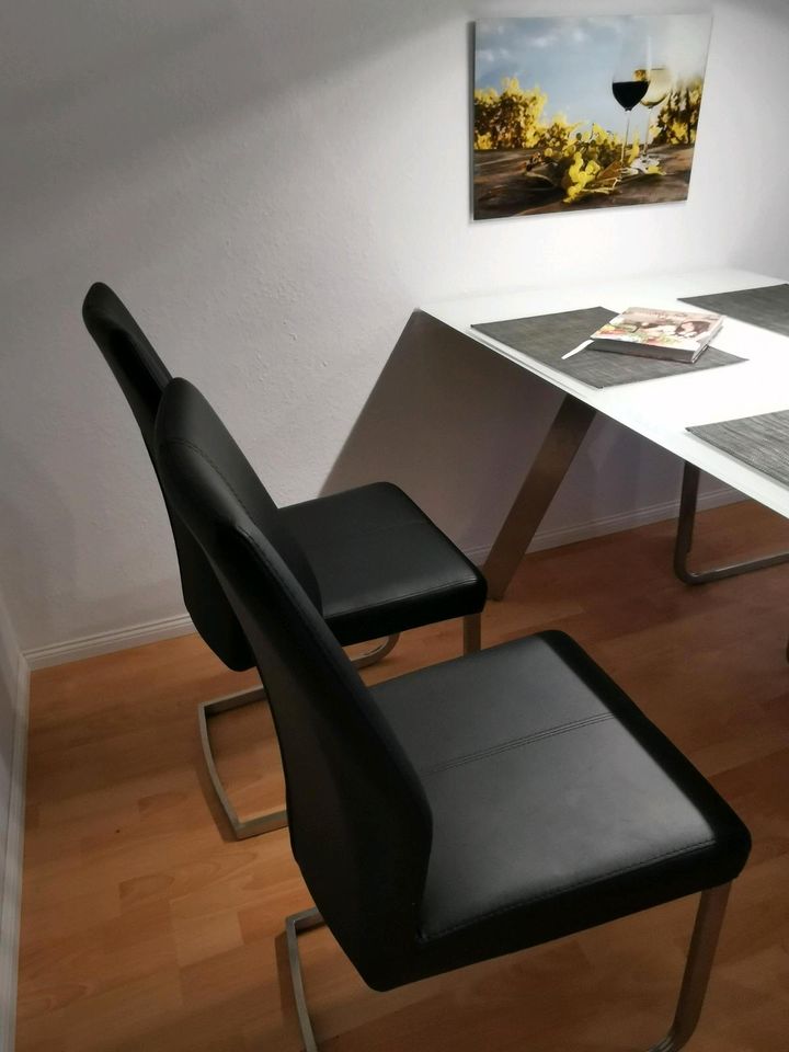 Schwingstuhl Esszimmer schwarz Stuhl Lederoptik in Viersen