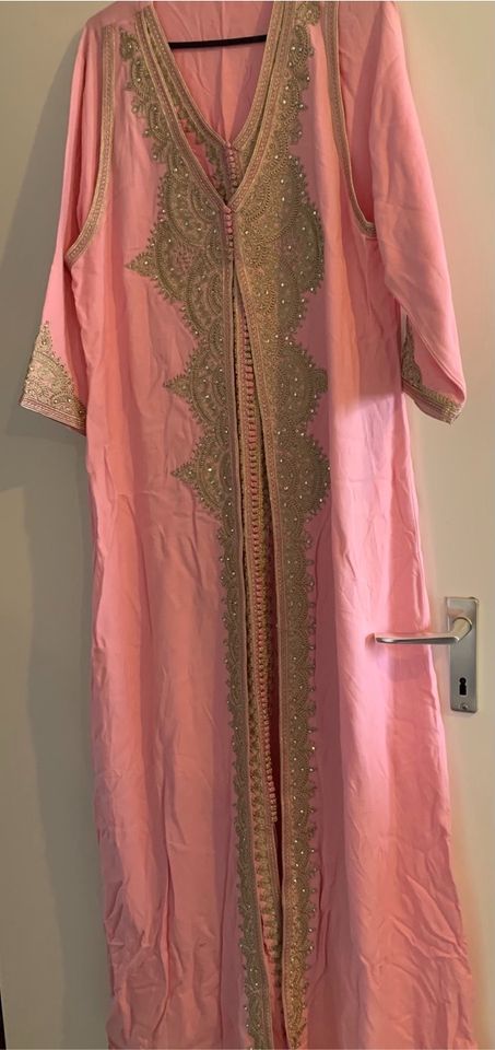 Marrokanisch/algerisches Kleid in Hamburg