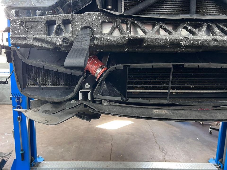Bremsenkühlung / Bremsbelüftung passend für M3 M4 F80 F82 Bremse in Ludwigshafen
