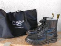 Dr.  Martens, Gr. 41, original mit Tasche Baden-Württemberg - Tübingen Vorschau
