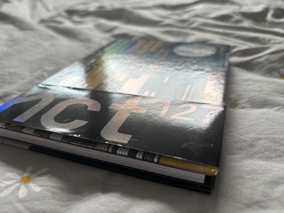 NCT 127 Album kpop we are superhuman WayV Dream U Wish Mark in Frankfurt am Main