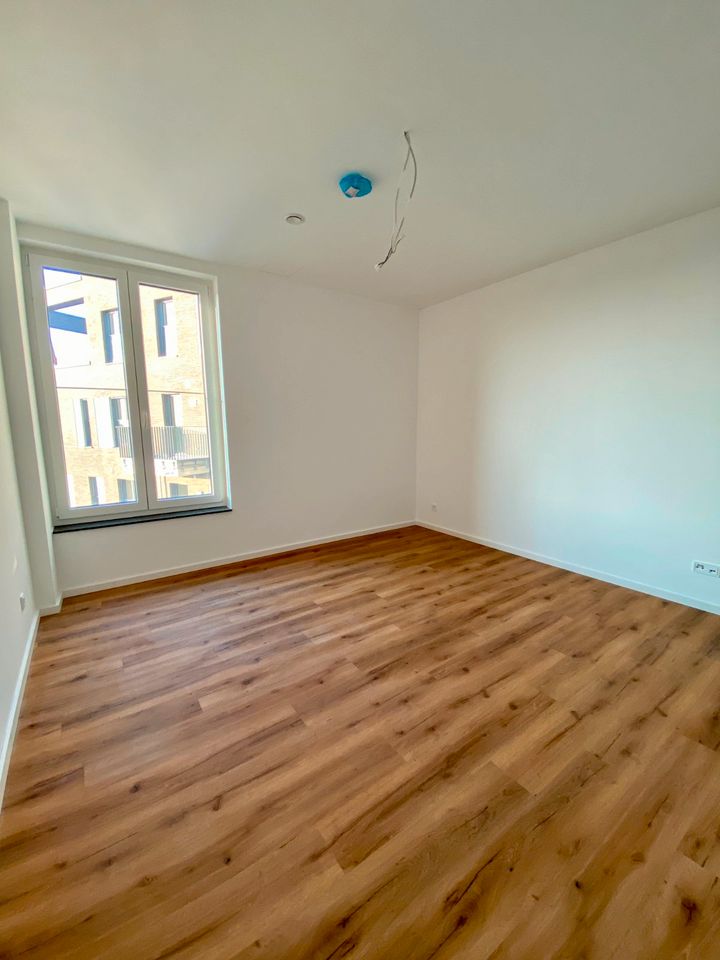 Exklusive 2-Zimmer Neubau Wohnung mit EBK in Frankfurt am Main