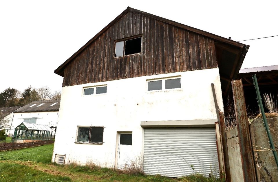 Bauernhaus mit sehr viel Potential in Neuendorf in Neuendorf (Eifel)