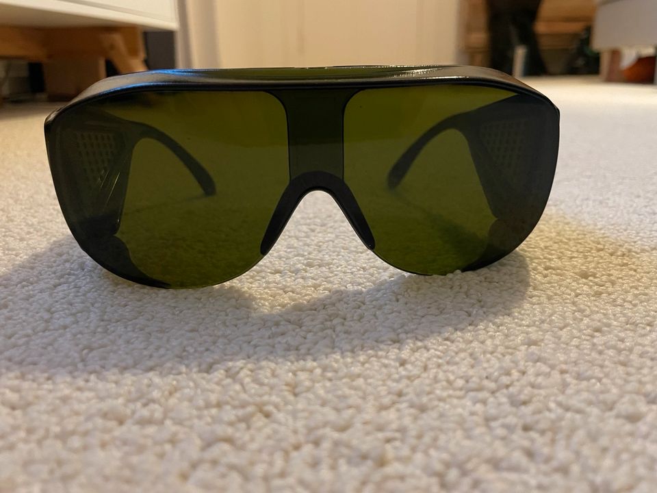 Uvex Ultrashield Sonnenbrille Radbrille 80iger xxl in Lübeck