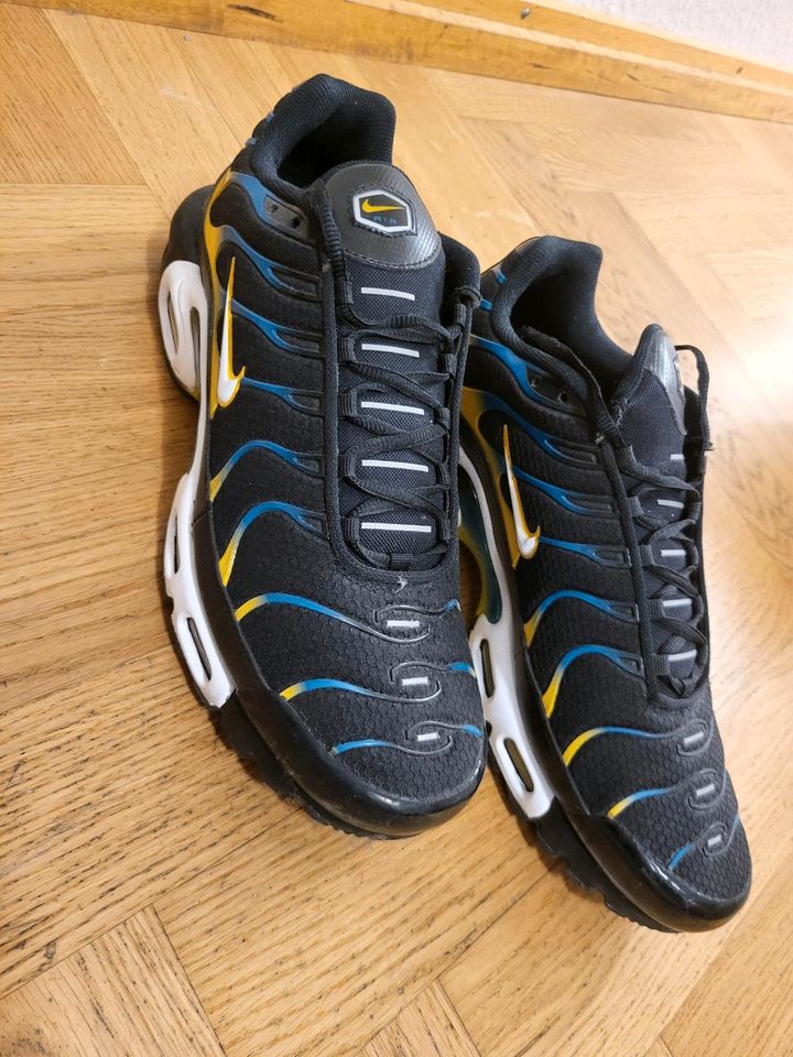 Nike Air Max Plus TN "Black Teal Yellow" in Köln