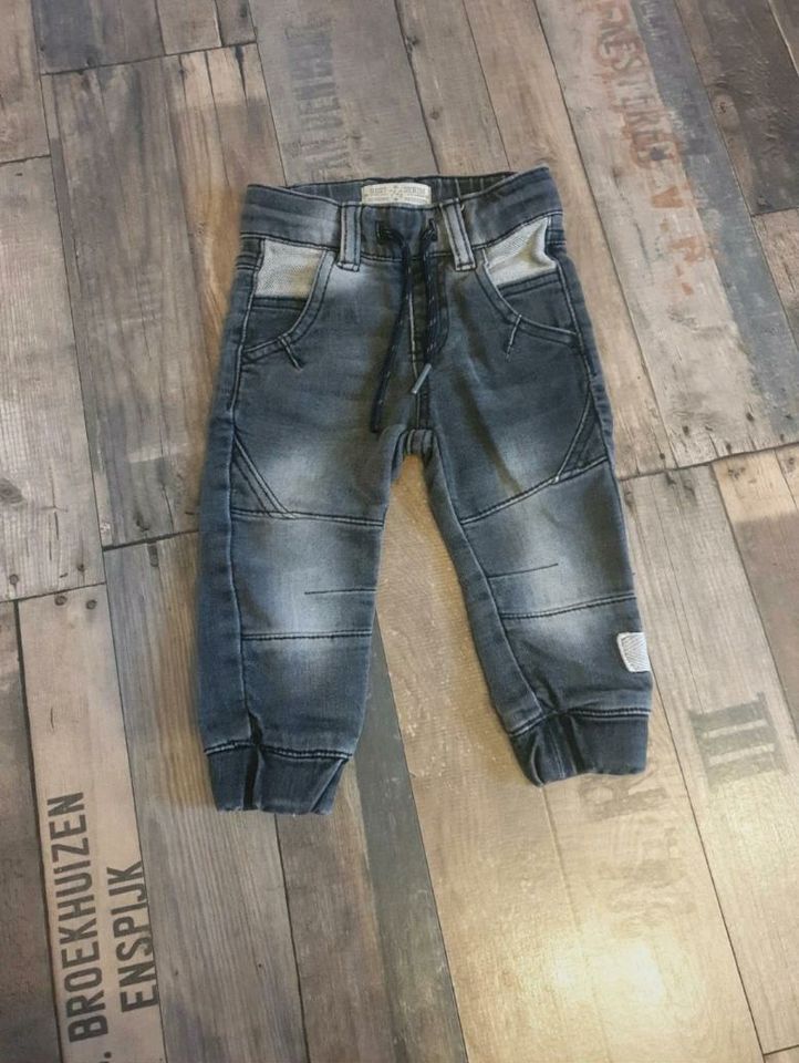 Schwarze Jeans Gr. 80 Pocopiano in Westerstede