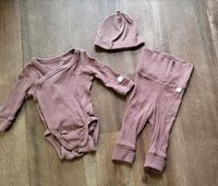 3er Set Gr. 56 Hose Wickelbody Mütze braun Baby Niedersachsen - Schüttorf Vorschau