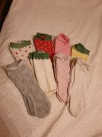 zu verschenken 8er Mädchen-Socken Gr. 31-34 Sachsen - Altenberg Sachs Vorschau