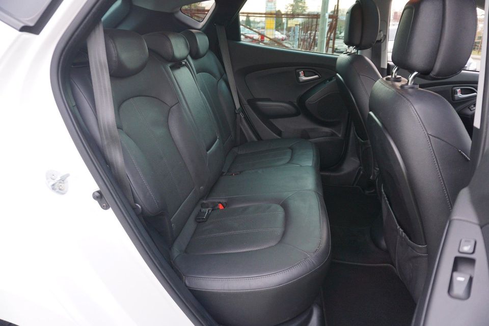 Hyundai ix35 AWD Premium*LEDER*KAMERA*PDC*PANORAMA !! in Kempen
