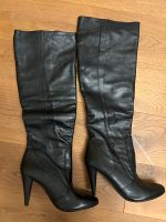 Tolle schwarze Echt-Leder Stiefel Boots elegant Absatz made in IT Frankfurt am Main - Bornheim Vorschau