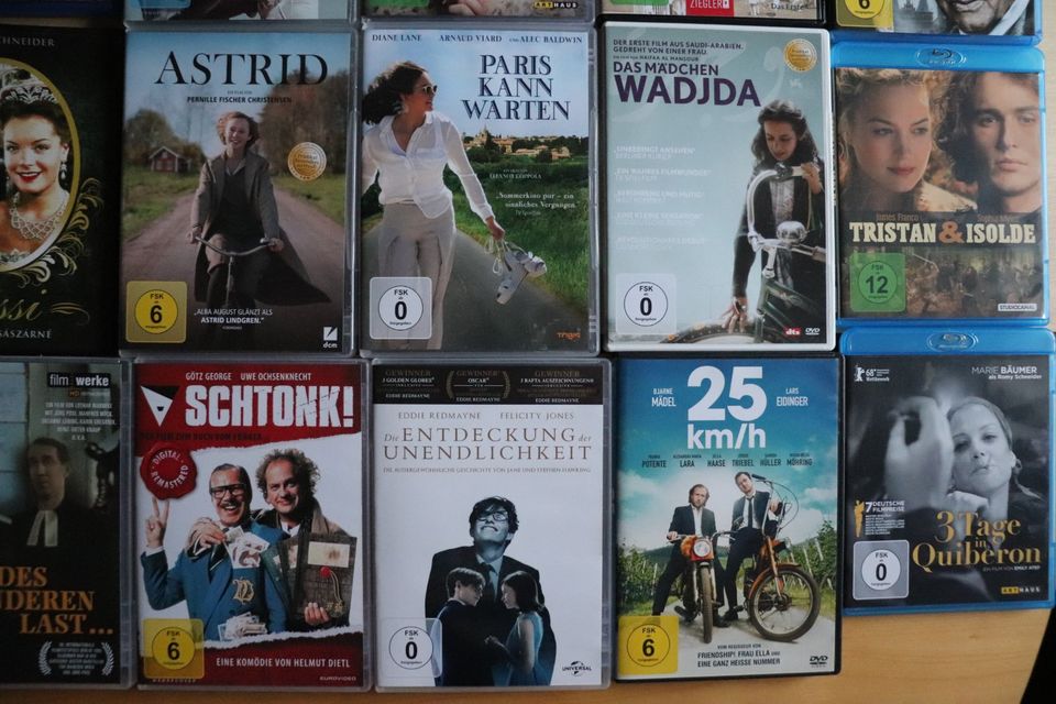 DVDs 12 verschieden Filme Videos Verliebt sein - Action - Musik in Salzwedel