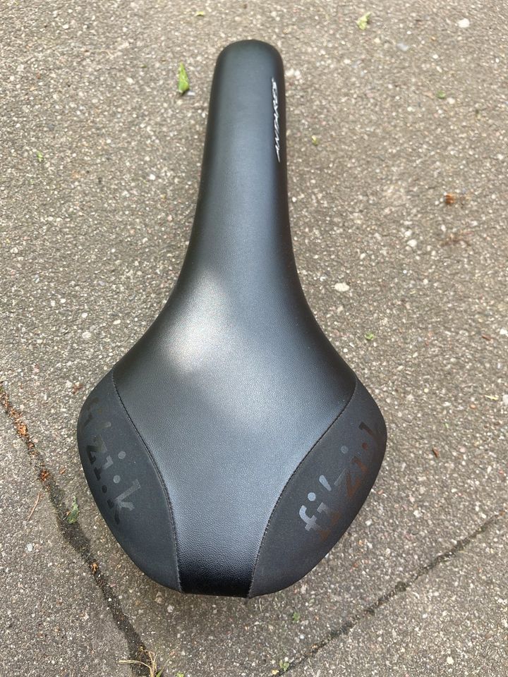 Fizik antares carbon in Hamburg