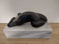Bronze kubistisch liegende Frau Erotika Steinsockel 25 kg Design Niedersachsen - Leer (Ostfriesland) Vorschau
