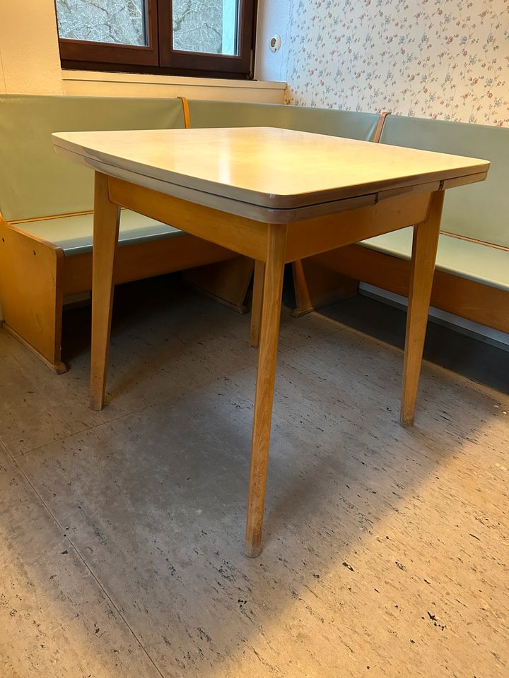 Original 50er Sitzgruppe Eckbank Tisch Stuhl Mid Century Vintage in Weilrod 