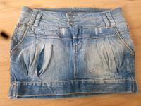 Wie NEU: Mini Jeansrock von Stradivarius, Gr.34, blau Rheinland-Pfalz - Kasbach-Ohlenberg Vorschau