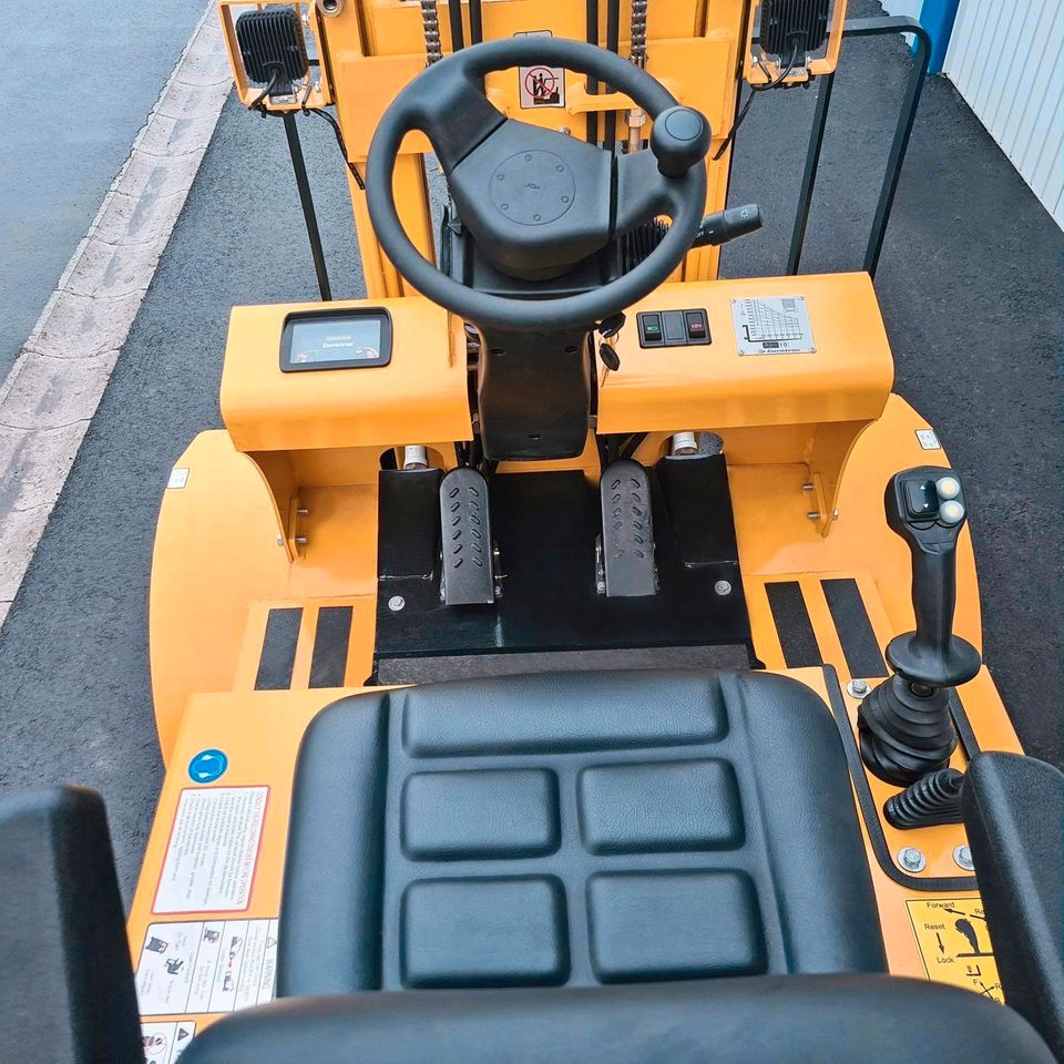 ⚠️ Geländegabelstapler EUROTRAC Agri 10 verfügbar ⚠️ Brandneu - Geländereifenstapler mit Multifunktions-Joystick - Variable Finanzierungsmöglichkeiten - Garantiert & mit Rechnung in Heemsen