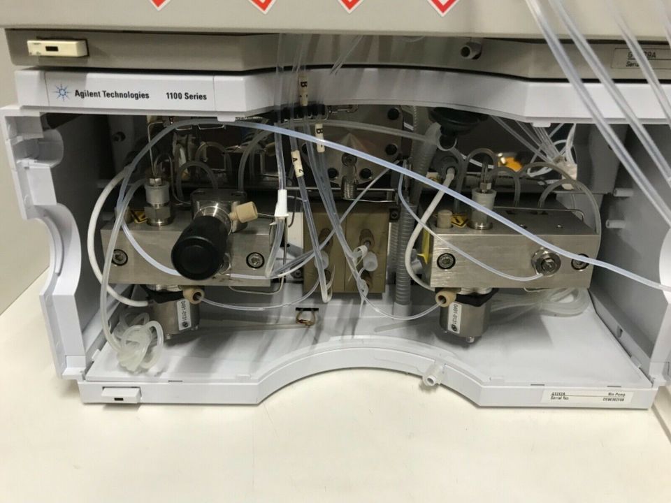 Agilent 1100 Series G1312A Binäre Pumpe + G1379A Micro-Degasser in Bocholt