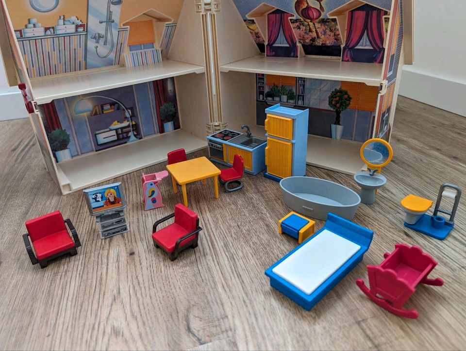 Playmobil Puppenhaus Zum Mitnehmen in Niederfrohna