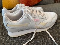 Reebok sneaker Sportschuhe echt Leder weiß Gr. 40 Brandenburg - Werder (Havel) Vorschau