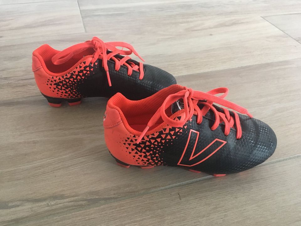 Fußballschuhe Victory Gr. 29 sehr guter Zustand in Eisenberg