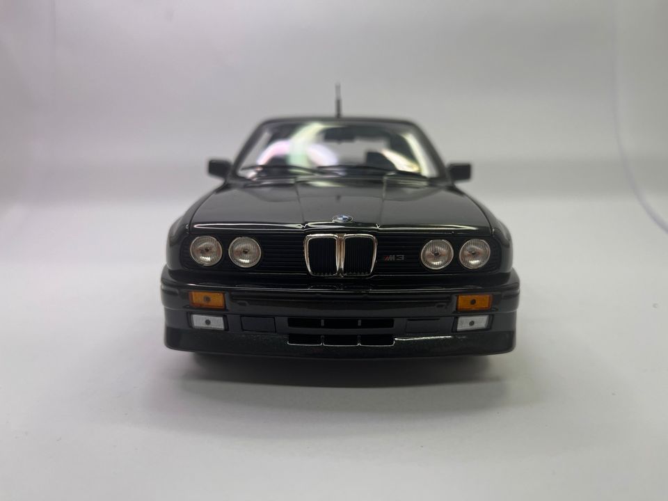 Modellauto Minichamps-BMW M3 1987 1:18 Top Zustand! OVP! in Neuhausen ob Eck