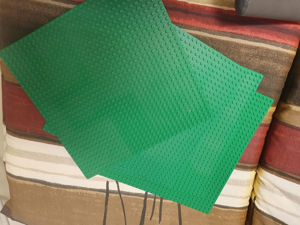 Lego Bauplatten grün in Unterwellenborn