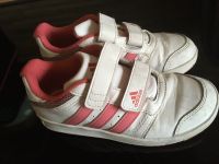 Adidas Turnschuhe Größe 31 Sportschuhe Schuhe Sneaker Rheinland-Pfalz - Böhl-Iggelheim Vorschau