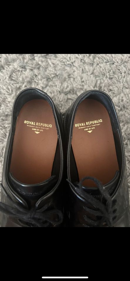 Halbschuhe von Royal Republiq, gr. 38 in Bielefeld