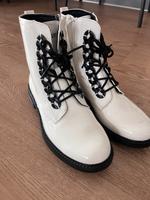 Boots weiß s. Oliver Nordrhein-Westfalen - Gladbeck Vorschau