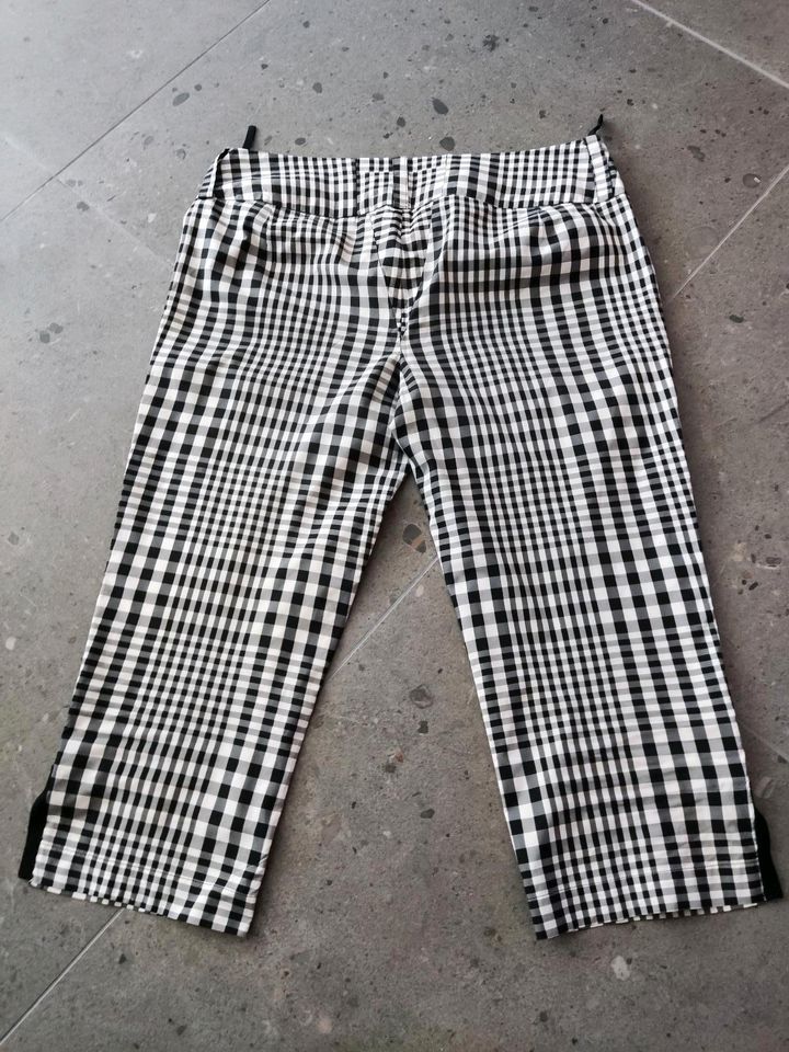 Damen Airfield Sommerhose Hose 7/8 schwarz weiss 42 in München