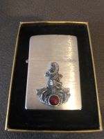 Dragons Quest mit rotem  Stein Zippo Bayern - Rothenburg o. d. Tauber Vorschau