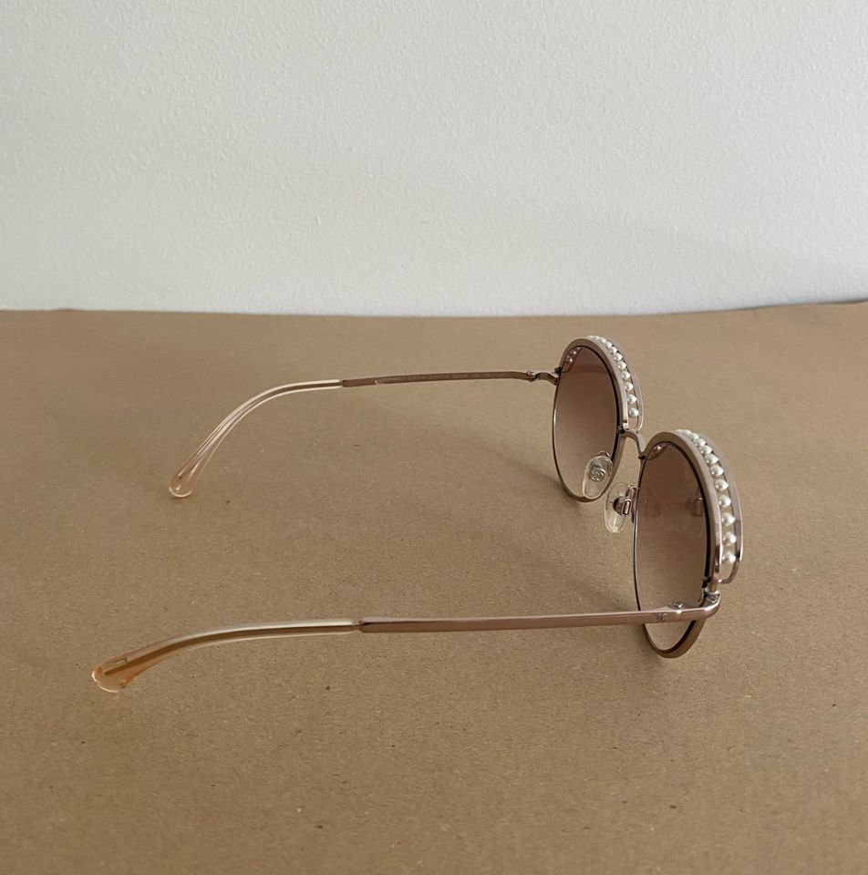 Original Chanel Sonnenbrille rund NEU in Berlin