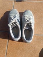 Zu verschenken Nike Sneaker silber Gr. 37,5 turnschuhe Hessen - Eltville Vorschau