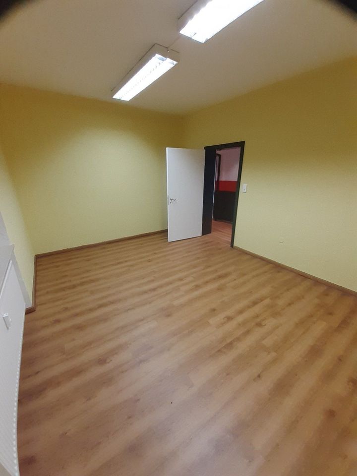 Büro / Praxisräume (6 Räume - 130 m²) in Röhrnbach