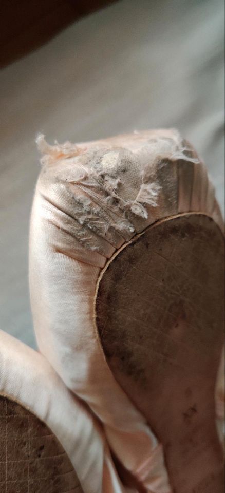 Zertanzte Spitzenschuhe Ballettschuhe Pointe shoes in Saarbrücken